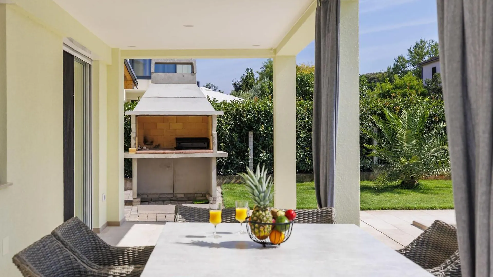 Villa Kalina By Interhome Pula