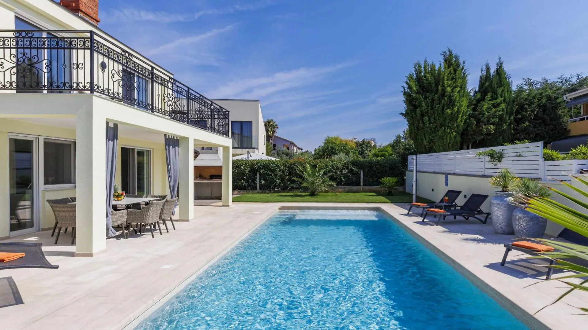 Villa Kalina By Interhome Pula